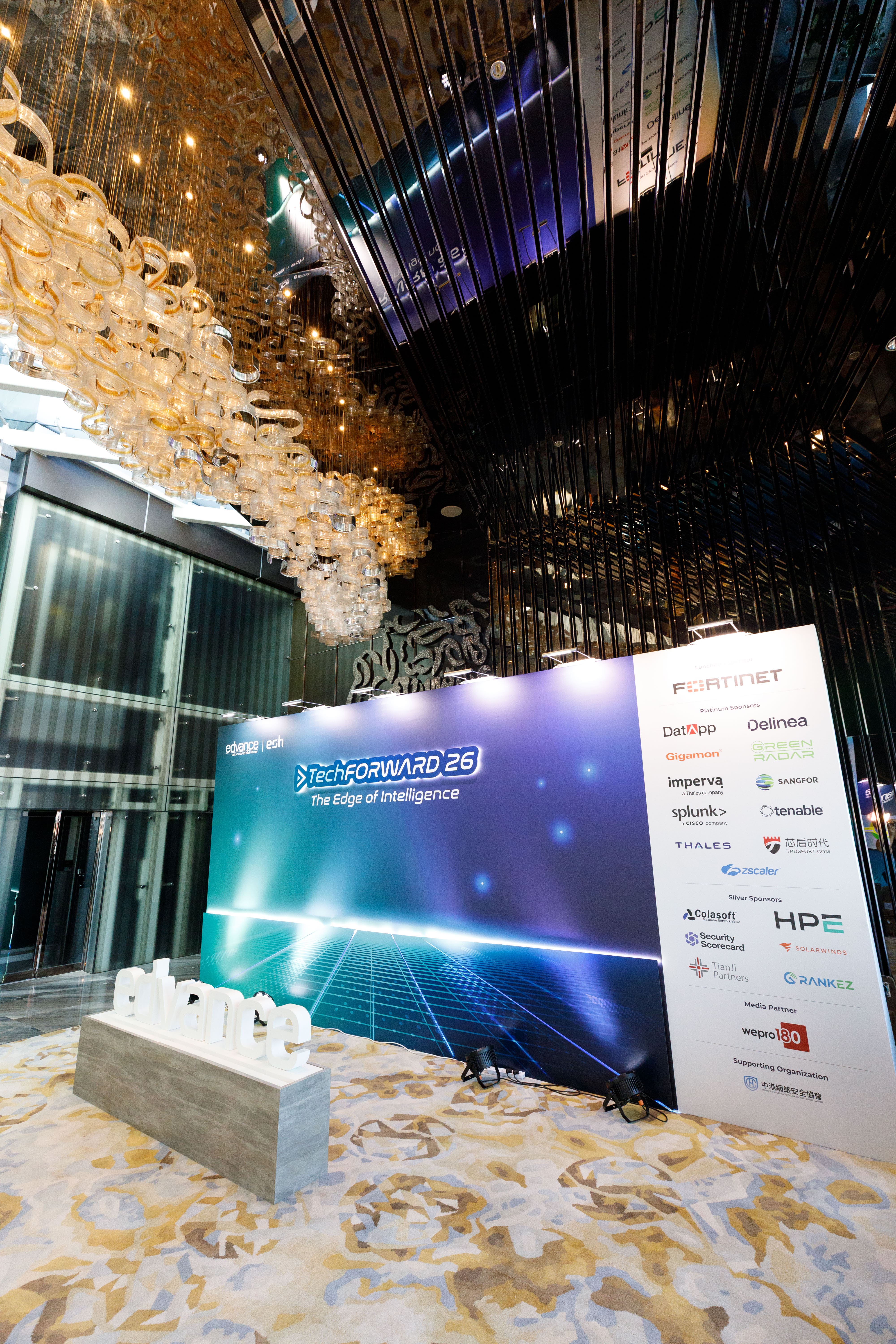 edvance Tech Forward 26 - 4